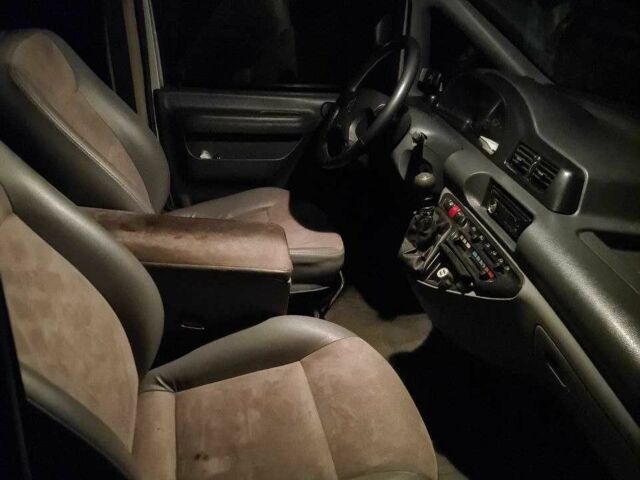 Серый Ситроен Jumpy, объемом двигателя 2 л и пробегом 525 тыс. км за 5200 $, фото 10 на Automoto.ua