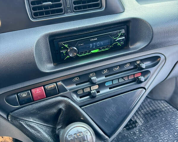 Синій Сітроен Jumpy, об'ємом двигуна 2 л та пробігом 480 тис. км за 2600 $, фото 15 на Automoto.ua