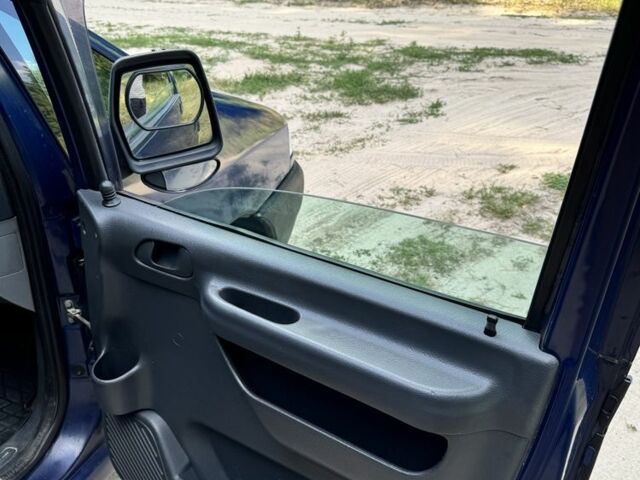 Синий Ситроен Jumpy, объемом двигателя 2 л и пробегом 300 тыс. км за 3299 $, фото 9 на Automoto.ua