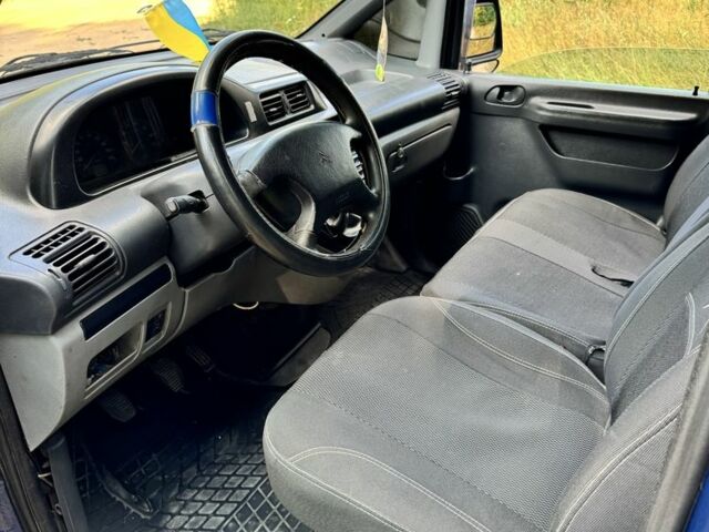 Синий Ситроен Jumpy, объемом двигателя 2 л и пробегом 300 тыс. км за 3299 $, фото 12 на Automoto.ua