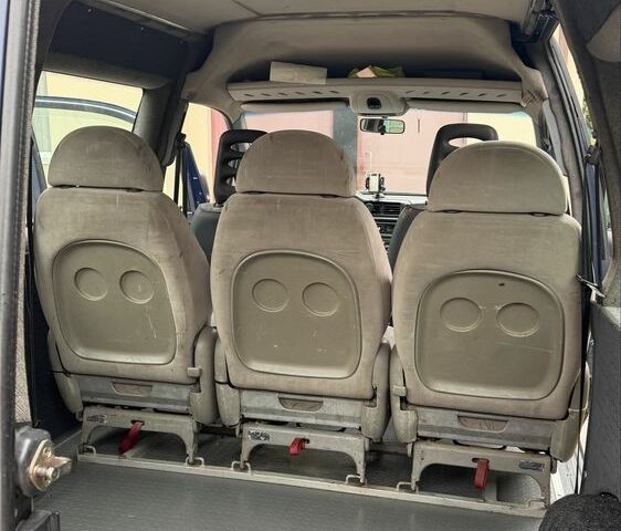 Синій Сітроен Jumpy, об'ємом двигуна 2 л та пробігом 350 тис. км за 2925 $, фото 5 на Automoto.ua