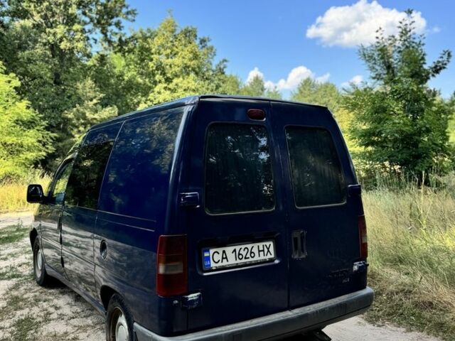 Синий Ситроен Jumpy, объемом двигателя 2 л и пробегом 300 тыс. км за 3499 $, фото 3 на Automoto.ua