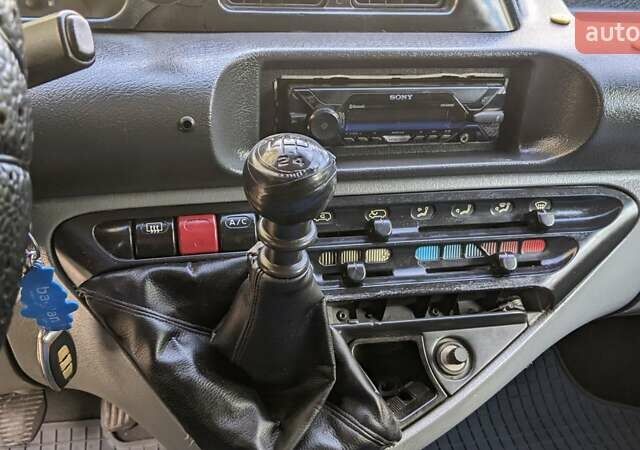 Синий Ситроен Jumpy, объемом двигателя 2 л и пробегом 290 тыс. км за 3700 $, фото 8 на Automoto.ua