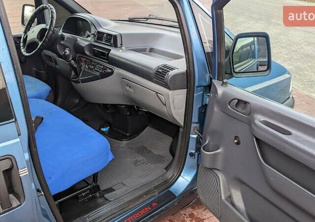 Синий Ситроен Jumpy, объемом двигателя 2 л и пробегом 290 тыс. км за 3500 $, фото 2 на Automoto.ua