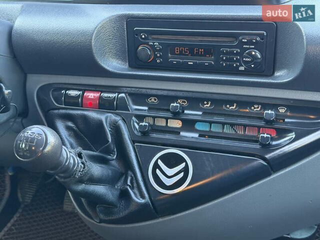 Синій Сітроен Jumpy, об'ємом двигуна 2 л та пробігом 483 тис. км за 4450 $, фото 24 на Automoto.ua