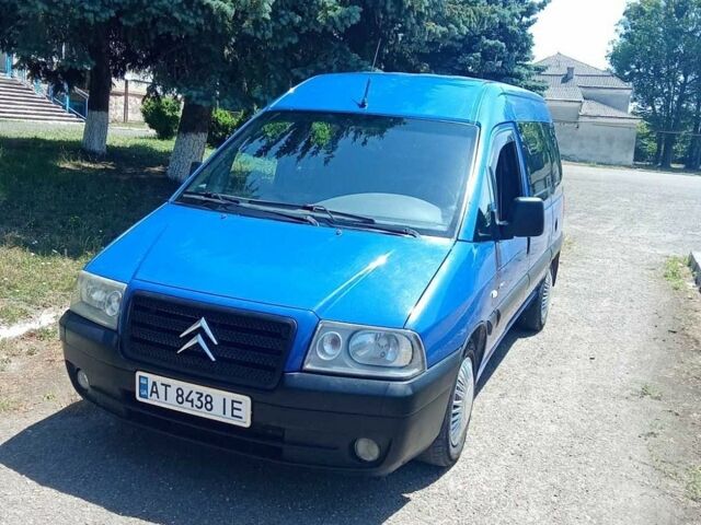 Синий Ситроен Jumpy, объемом двигателя 2 л и пробегом 490 тыс. км за 4500 $, фото 4 на Automoto.ua