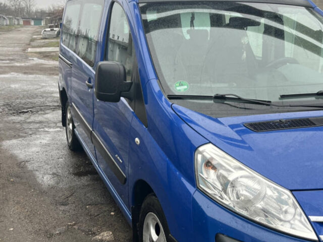 Синій Сітроен Jumpy, об'ємом двигуна 2 л та пробігом 249 тис. км за 8000 $, фото 3 на Automoto.ua
