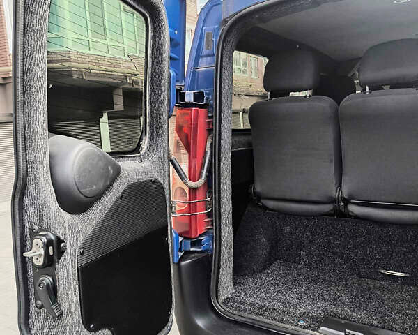 Синий Ситроен Jumpy, объемом двигателя 2 л и пробегом 224 тыс. км за 6200 $, фото 5 на Automoto.ua