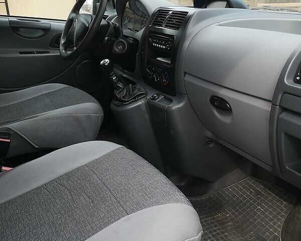 Синій Сітроен Jumpy, об'ємом двигуна 1.6 л та пробігом 262 тис. км за 5200 $, фото 17 на Automoto.ua