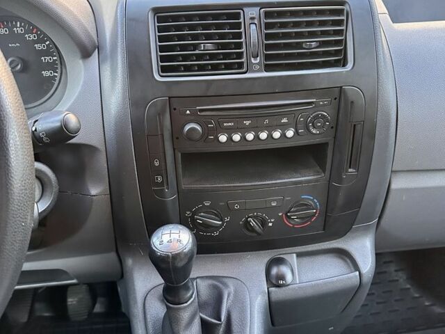 Синій Сітроен Jumpy, об'ємом двигуна 1.6 л та пробігом 239 тис. км за 5500 $, фото 20 на Automoto.ua