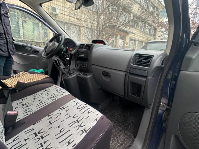 Синій Сітроен Jumpy, об'ємом двигуна 1.6 л та пробігом 239 тис. км за 4700 $, фото 4 на Automoto.ua