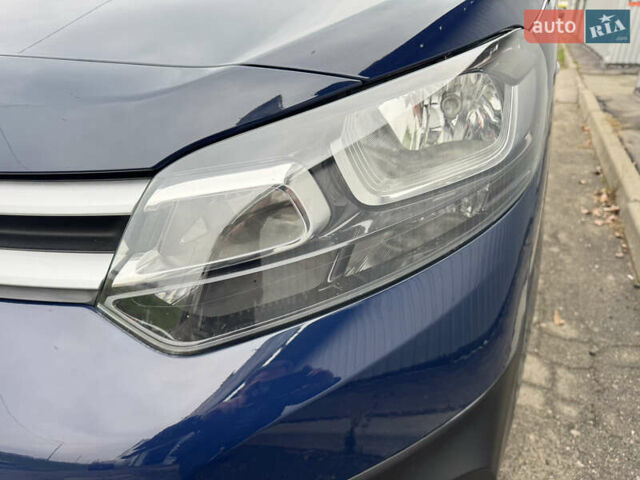 Синий Ситроен Jumpy, объемом двигателя 1.6 л и пробегом 184 тыс. км за 15550 $, фото 26 на Automoto.ua