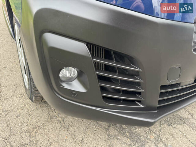 Синий Ситроен Jumpy, объемом двигателя 1.6 л и пробегом 184 тыс. км за 15550 $, фото 41 на Automoto.ua