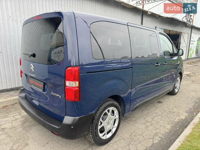 Синий Ситроен Jumpy, объемом двигателя 1.6 л и пробегом 184 тыс. км за 15550 $, фото 3 на Automoto.ua