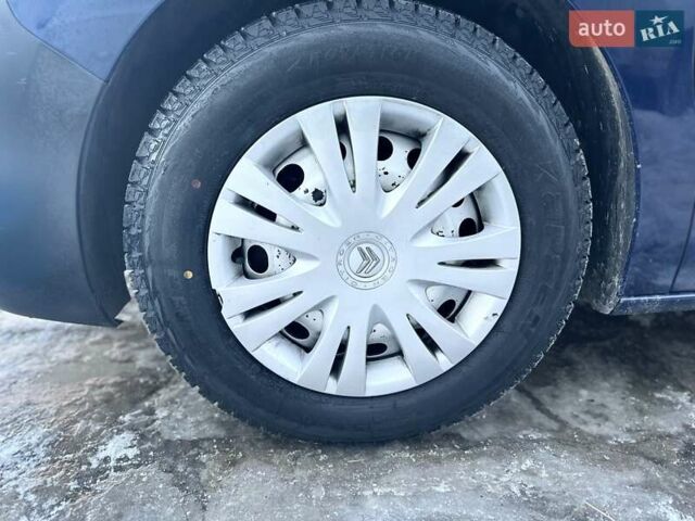 Синий Ситроен Jumpy, объемом двигателя 1.56 л и пробегом 170 тыс. км за 17500 $, фото 15 на Automoto.ua