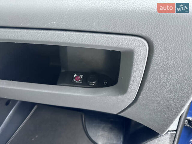 Синій Сітроен Jumpy, об'ємом двигуна 1.6 л та пробігом 259 тис. км за 14950 $, фото 33 на Automoto.ua