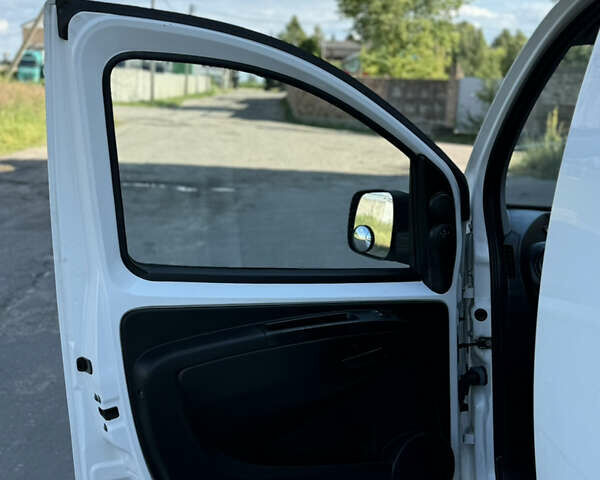 Белый Ситроен Nemo, объемом двигателя 1.25 л и пробегом 280 тыс. км за 3400 $, фото 6 на Automoto.ua