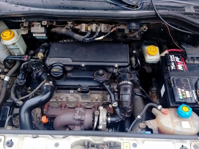 Белый Ситроен Nemo, объемом двигателя 1.4 л и пробегом 265 тыс. км за 5100 $, фото 6 на Automoto.ua