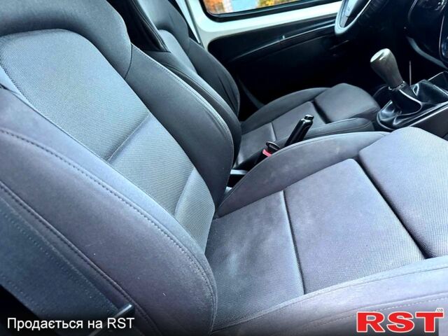 Белый Ситроен Nemo, объемом двигателя 1.4 л и пробегом 210 тыс. км за 4750 $, фото 11 на Automoto.ua