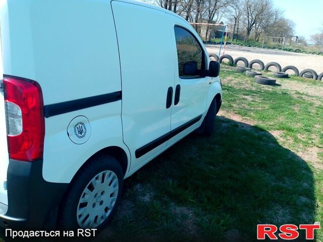 Белый Ситроен Nemo, объемом двигателя 1.2 л и пробегом 250 тыс. км за 5000 $, фото 3 на Automoto.ua