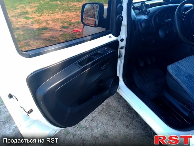 Белый Ситроен Nemo, объемом двигателя 1.2 л и пробегом 0 тыс. км за 5000 $, фото 9 на Automoto.ua