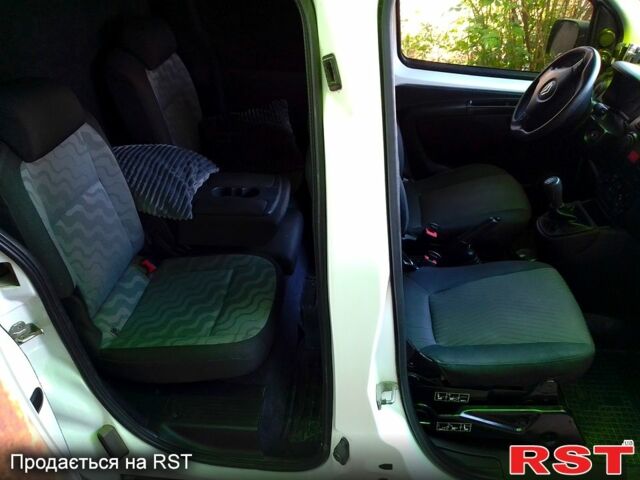 Белый Ситроен Nemo, объемом двигателя 1.2 л и пробегом 0 тыс. км за 5000 $, фото 4 на Automoto.ua