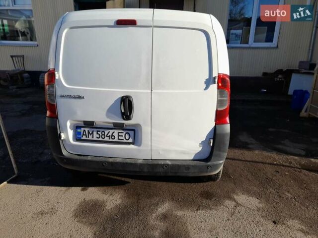 Белый Ситроен Nemo, объемом двигателя 1.2 л и пробегом 270 тыс. км за 4000 $, фото 3 на Automoto.ua
