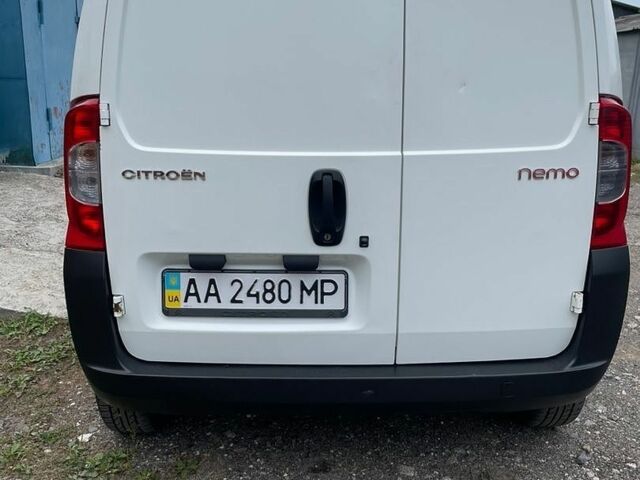 Білий Сітроен Nemo, об'ємом двигуна 1.36 л та пробігом 265 тис. км за 4500 $, фото 4 на Automoto.ua