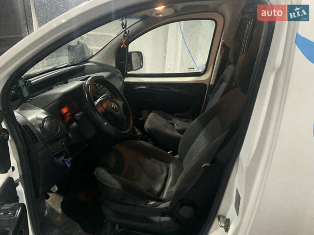 Белый Ситроен Nemo, объемом двигателя 1.36 л и пробегом 396 тыс. км за 3650 $, фото 1 на Automoto.ua