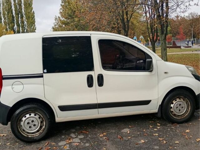 Белый Ситроен Nemo, объемом двигателя 1.4 л и пробегом 264 тыс. км за 4899 $, фото 1 на Automoto.ua