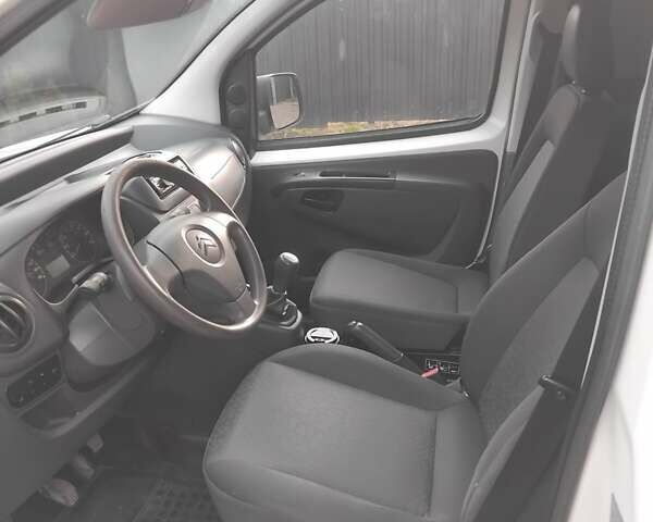 Білий Сітроен Nemo, об'ємом двигуна 1.4 л та пробігом 314 тис. км за 5200 $, фото 5 на Automoto.ua