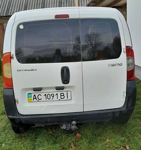 Белый Ситроен Nemo, объемом двигателя 1.4 л и пробегом 365 тыс. км за 5000 $, фото 1 на Automoto.ua
