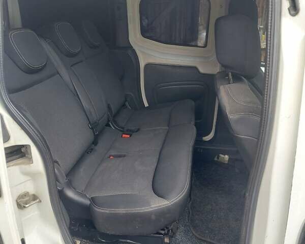 Белый Ситроен Nemo, объемом двигателя 1.4 л и пробегом 300 тыс. км за 2950 $, фото 2 на Automoto.ua