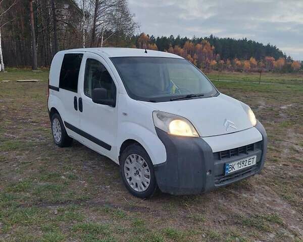 Белый Ситроен Nemo, объемом двигателя 1.4 л и пробегом 300 тыс. км за 2950 $, фото 6 на Automoto.ua