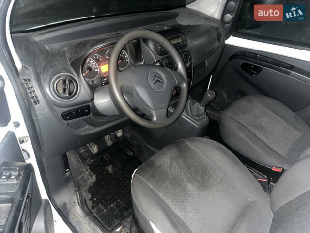 Білий Сітроен Nemo, об'ємом двигуна 1.4 л та пробігом 250 тис. км за 3200 $, фото 1 на Automoto.ua