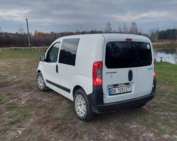 Белый Ситроен Nemo, объемом двигателя 1.4 л и пробегом 300 тыс. км за 2950 $, фото 7 на Automoto.ua