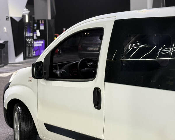 Белый Ситроен Nemo, объемом двигателя 1.4 л и пробегом 300 тыс. км за 4900 $, фото 8 на Automoto.ua