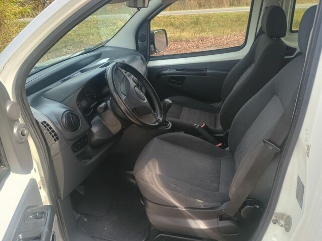 Белый Ситроен Nemo, объемом двигателя 1.4 л и пробегом 290 тыс. км за 3200 $, фото 3 на Automoto.ua