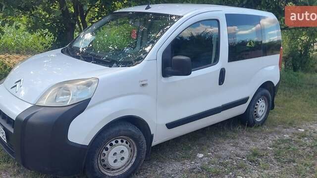 Белый Ситроен Nemo, объемом двигателя 1.4 л и пробегом 307 тыс. км за 4500 $, фото 3 на Automoto.ua