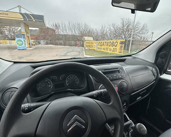 Белый Ситроен Nemo, объемом двигателя 1.4 л и пробегом 230 тыс. км за 5300 $, фото 8 на Automoto.ua