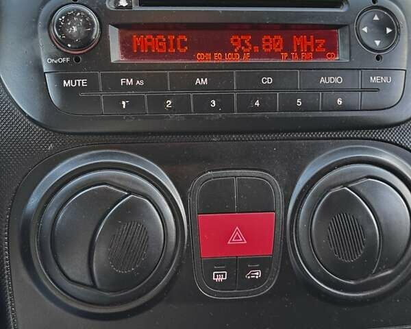 Белый Ситроен Nemo, объемом двигателя 1.2 л и пробегом 141 тыс. км за 4800 $, фото 26 на Automoto.ua