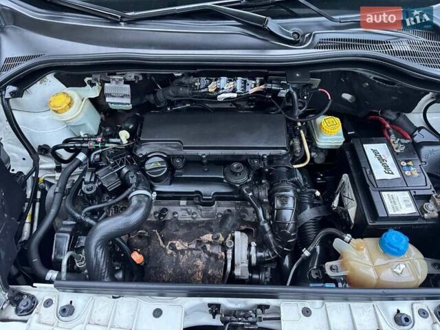 Белый Ситроен Nemo, объемом двигателя 1.4 л и пробегом 210 тыс. км за 4750 $, фото 45 на Automoto.ua