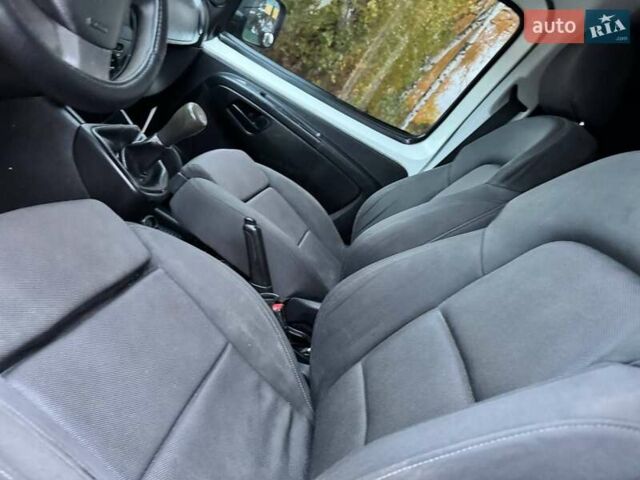 Белый Ситроен Nemo, объемом двигателя 1.4 л и пробегом 210 тыс. км за 4750 $, фото 24 на Automoto.ua