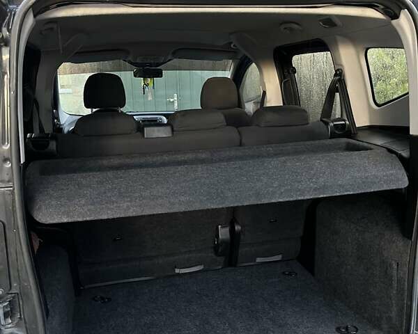 Черный Ситроен Nemo, объемом двигателя 1.25 л и пробегом 148 тыс. км за 6000 $, фото 22 на Automoto.ua