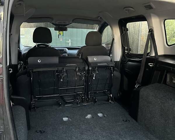 Черный Ситроен Nemo, объемом двигателя 1.25 л и пробегом 148 тыс. км за 6000 $, фото 19 на Automoto.ua