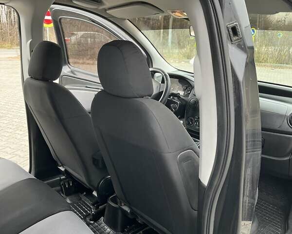 Черный Ситроен Nemo, объемом двигателя 1.25 л и пробегом 148 тыс. км за 6000 $, фото 37 на Automoto.ua