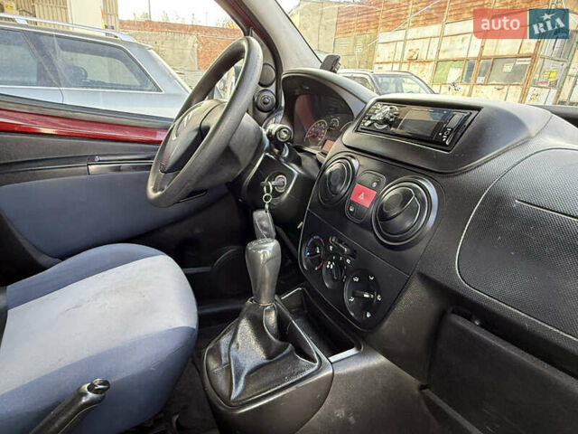 Красный Ситроен Nemo, объемом двигателя 1.3 л и пробегом 255 тыс. км за 4950 $, фото 13 на Automoto.ua