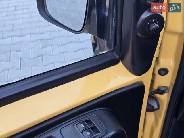 Жовтий Сітроен Nemo, об'ємом двигуна 1.3 л та пробігом 148 тис. км за 3999 $, фото 20 на Automoto.ua