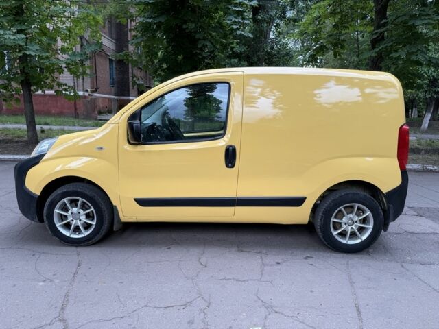 Желтый Ситроен Nemo, объемом двигателя 1.2 л и пробегом 300 тыс. км за 3700 $, фото 6 на Automoto.ua