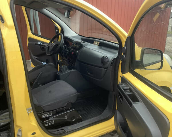 Желтый Ситроен Nemo, объемом двигателя 1.4 л и пробегом 250 тыс. км за 3900 $, фото 8 на Automoto.ua